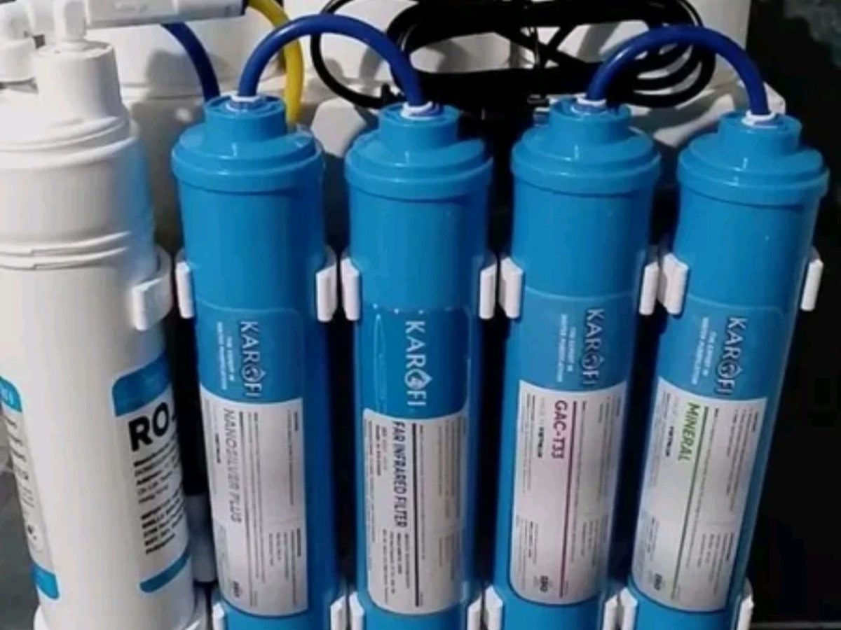 Close-up of Karofi filter cartridges after installation